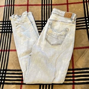 American Eagle mom jeans